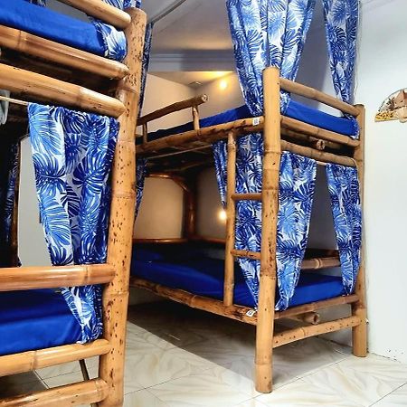 Blue House Backpackers Siquijor Hostel San Juan  Buitenkant foto