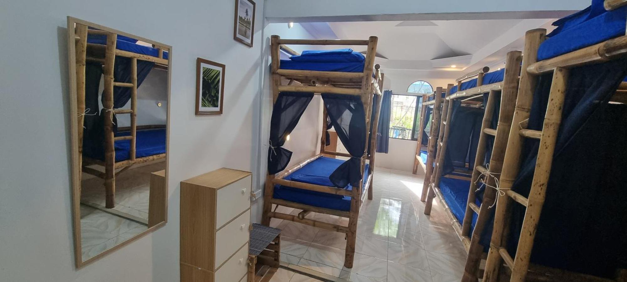 Blue House Backpackers Siquijor Hostel San Juan  Buitenkant foto